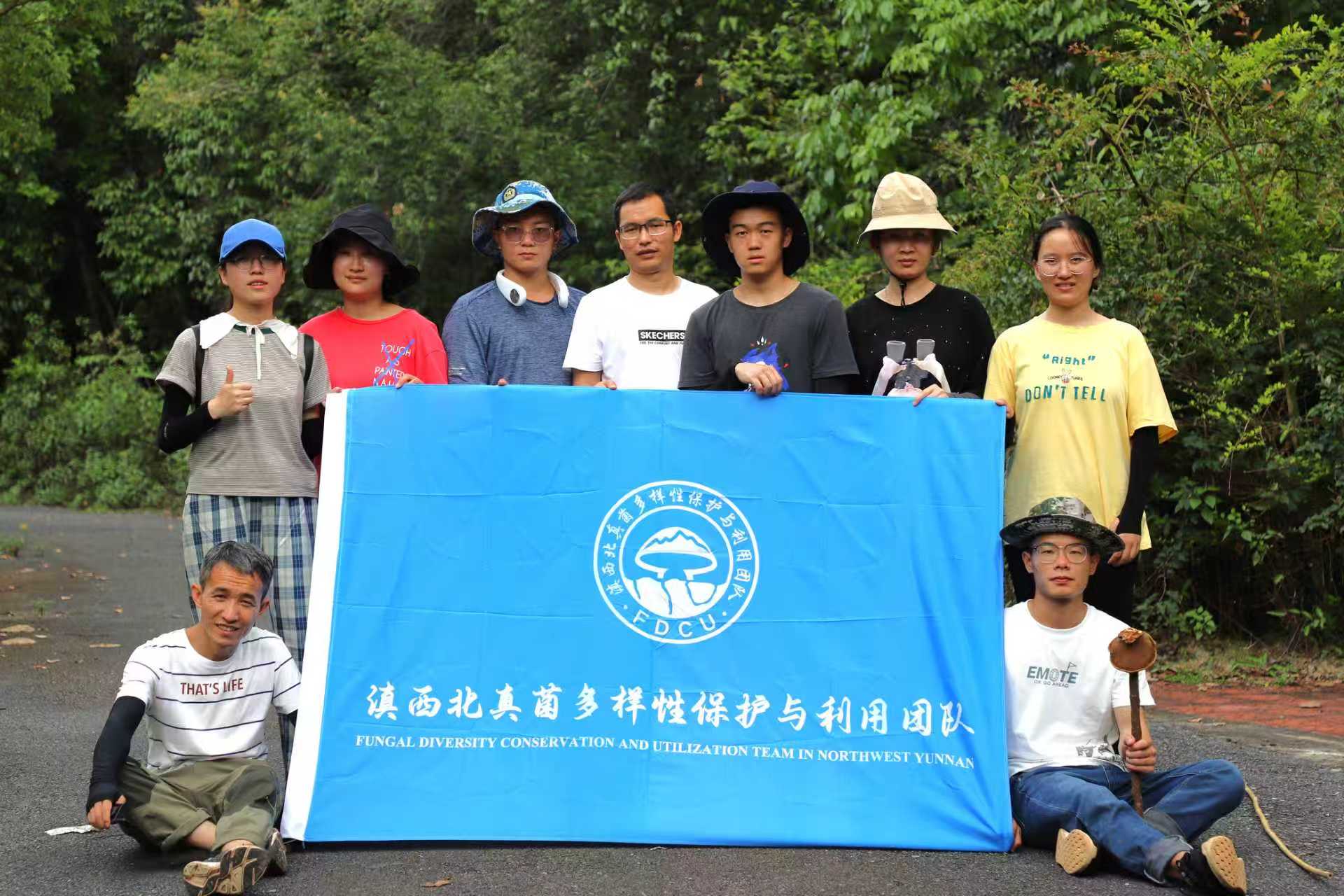 e5ffc0549d19429b89f19bd199d48d85.jpg e5ffc0549d19429b89f19bd199d48d85.jpg